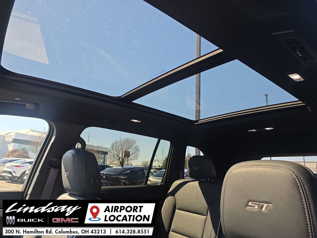 Used 2025 Buick Enclave Sport Touring w/ Power Package image 20