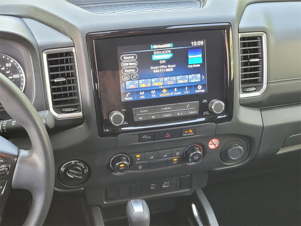 Used 2023 Nissan Frontier SV image 14