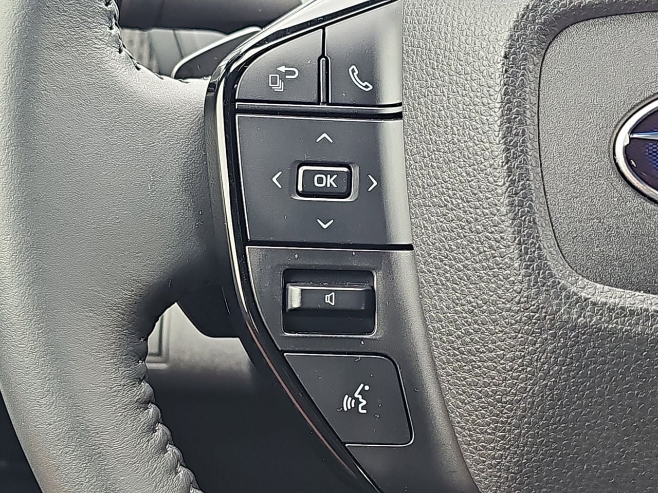 Certified 2023 Subaru Solterra AWD image 22