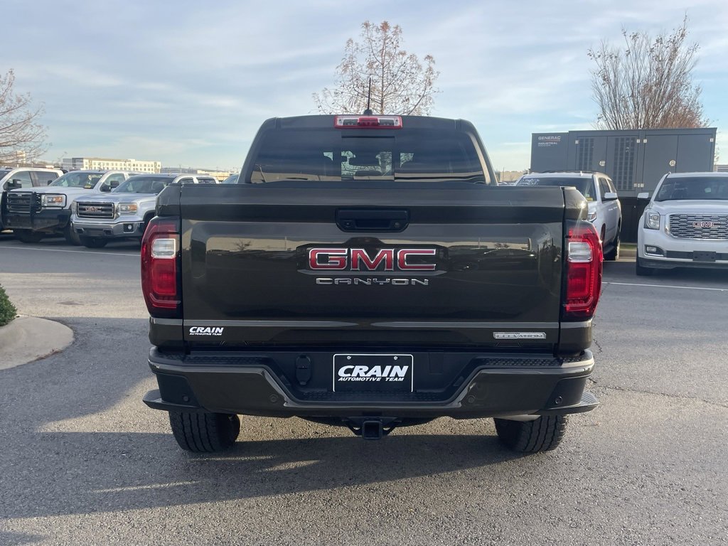 Used 2024 GMC Canyon Elevation w/ Elevation Premium Package image 6