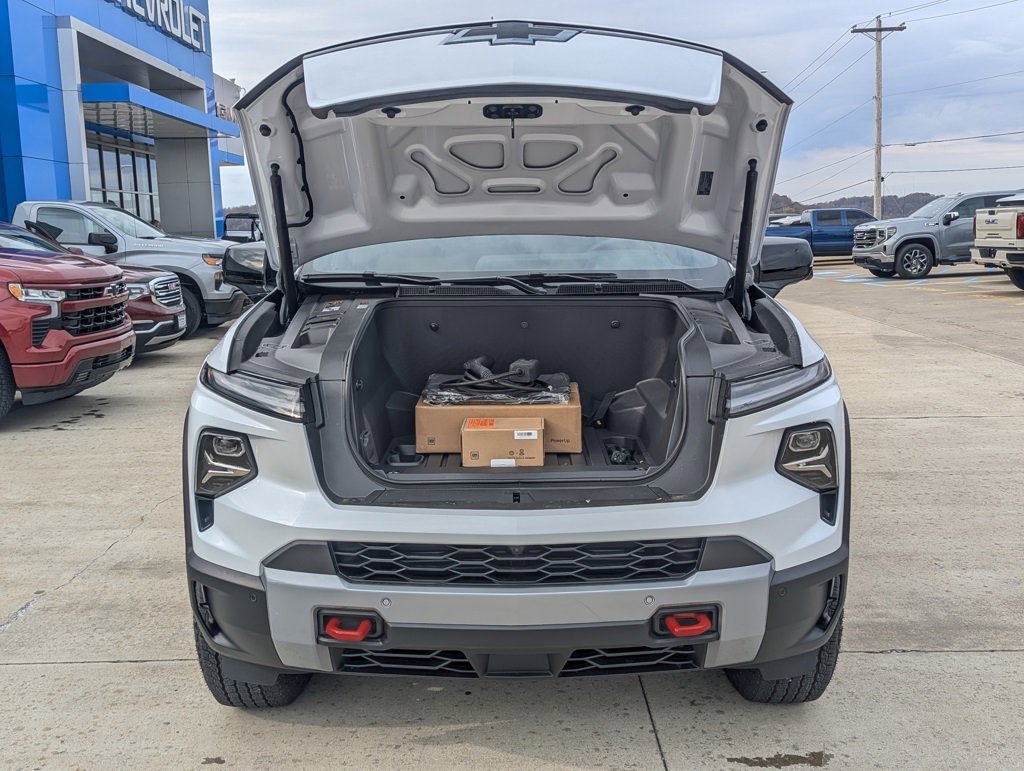 New 2026 Chevrolet Silverado EV Trail Boss image 15