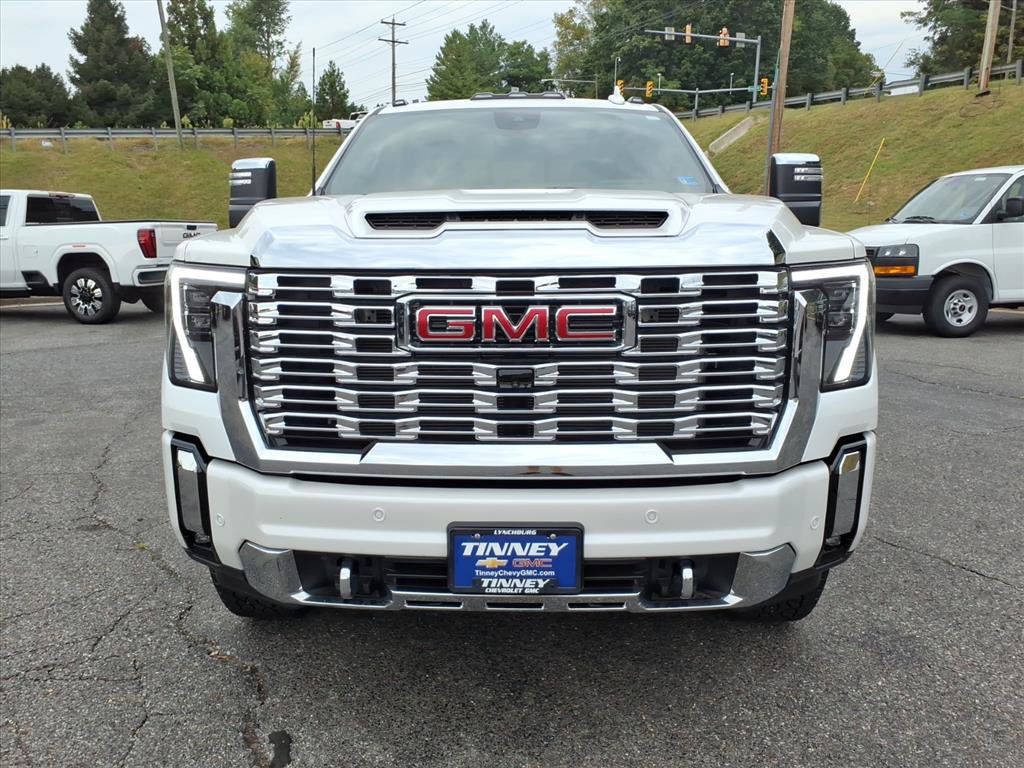 Used 2024 GMC Sierra 2500 Denali w/ Denali Reserve Package AWD/4WD image 9