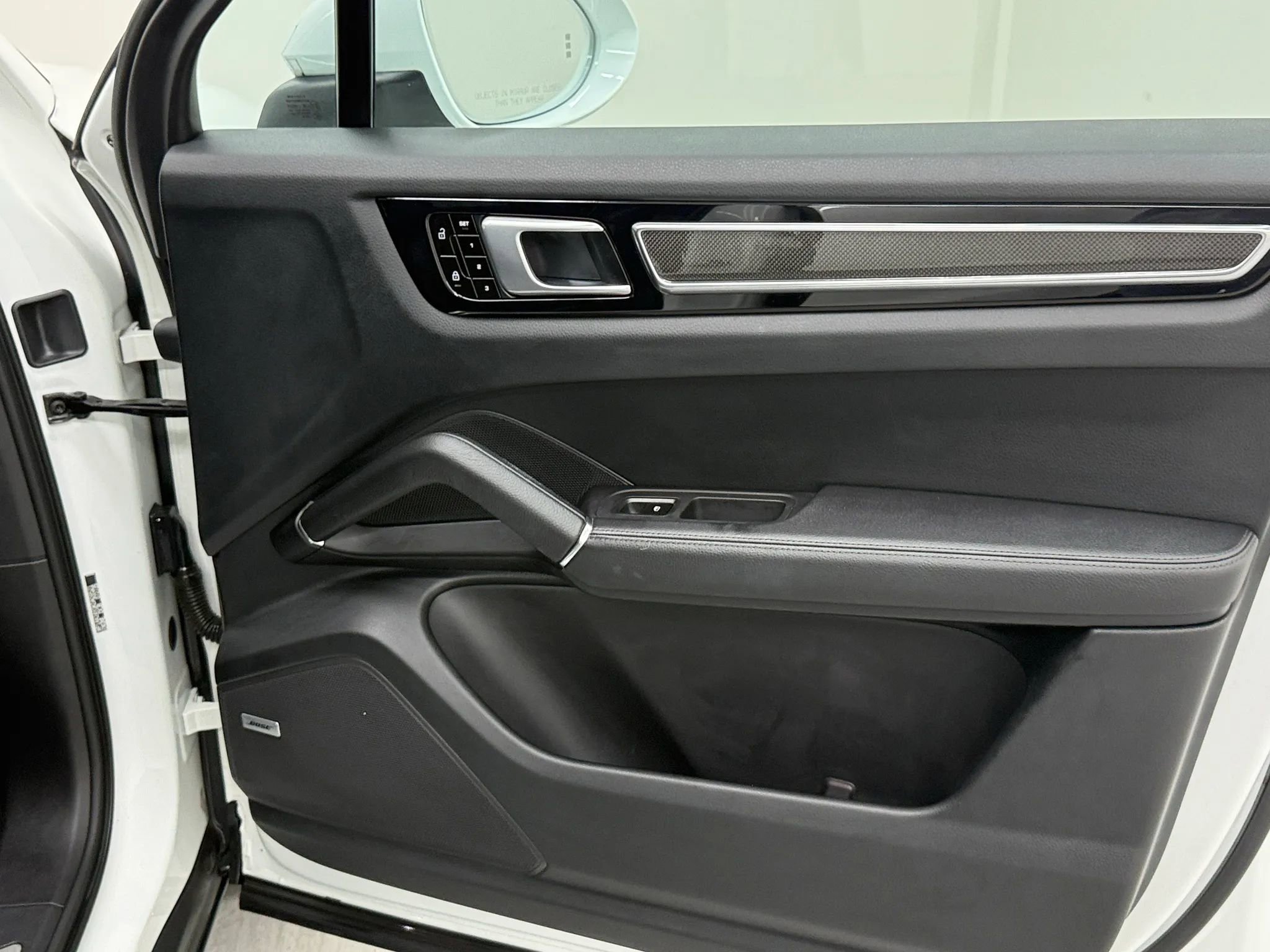 Used 2019 Porsche Cayenne AWD/4WD image 17