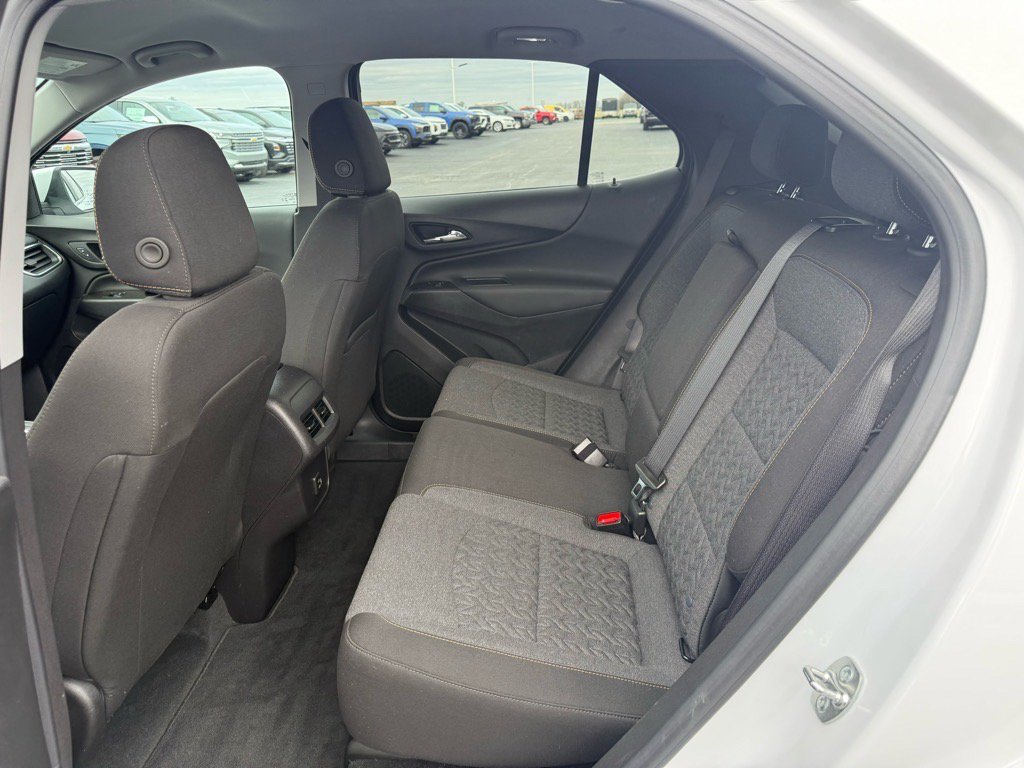 Used 2024 Chevrolet Equinox LT AWD/4WD image 12