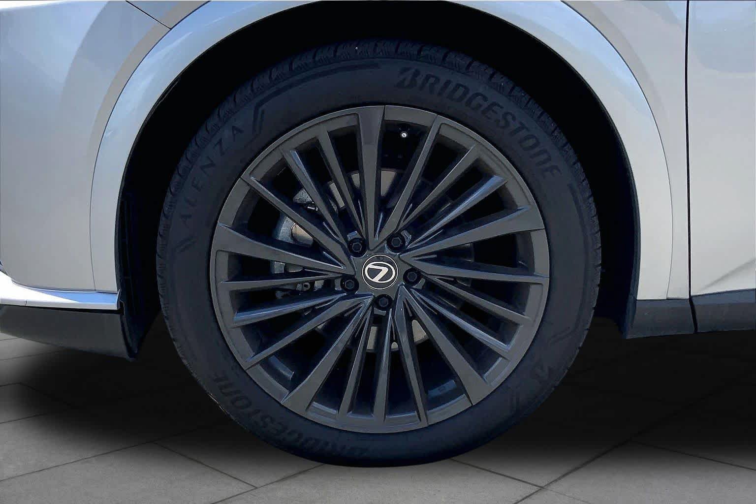 Certified 2024 Lexus RX 350 Premium w/ Cold Area Package AWD/4WD image 10