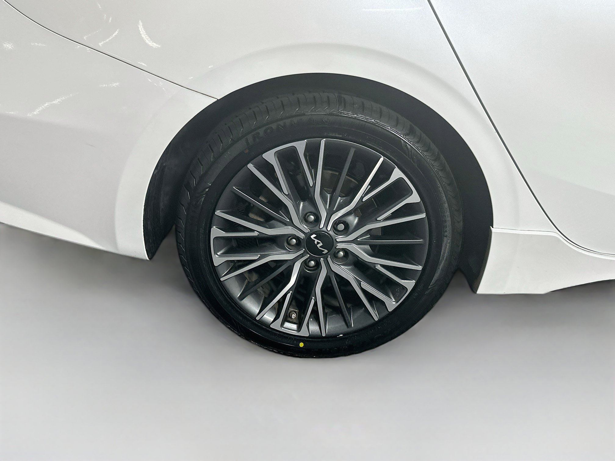 Used 2022 Kia Forte GT-Line w/ GT-Line Technology Package FWD image 11