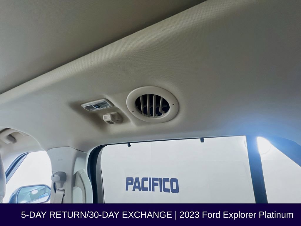 Used 2023 Ford Explorer Platinum w/ Technology Package AWD/4WD image 40