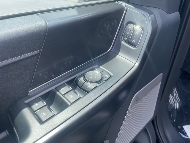 New 2025 Ford F150 Lariat w/ Equipment Group 501A Mid image 23