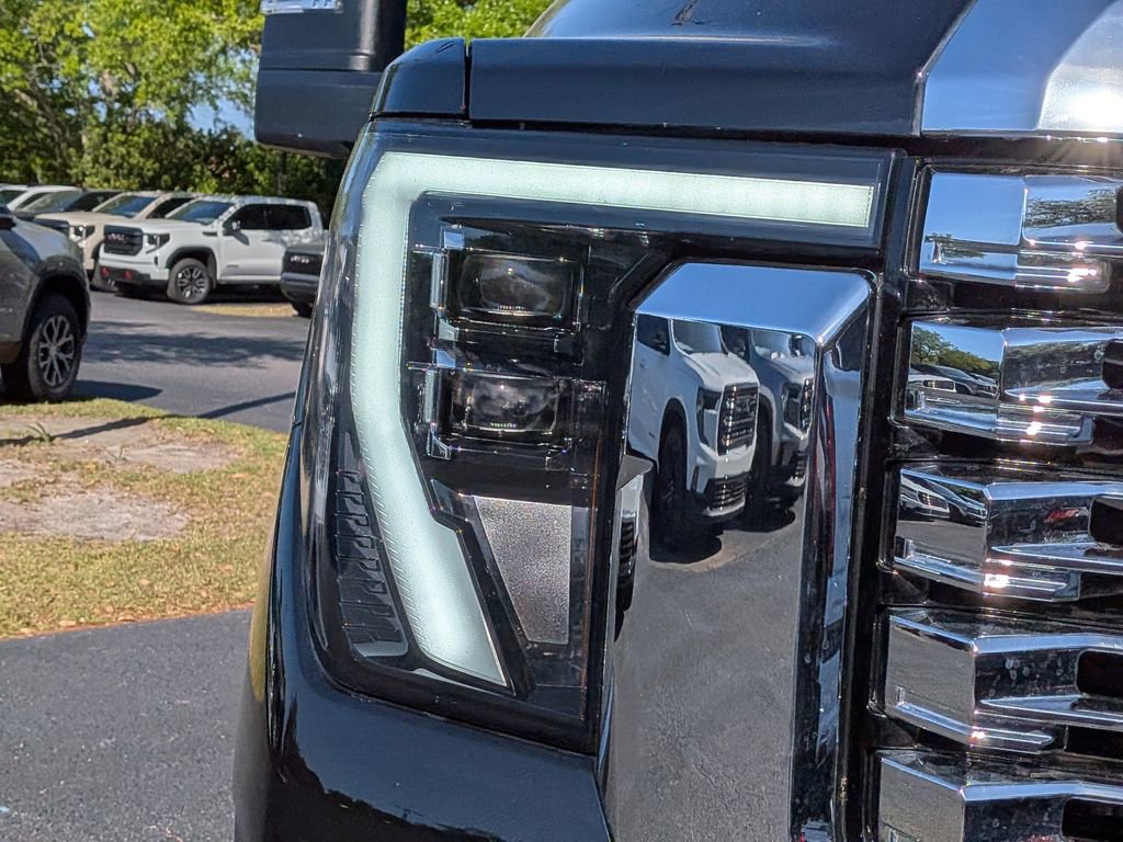 Used 2025 GMC Sierra 2500 Denali w/ Denali Reserve Package image 9