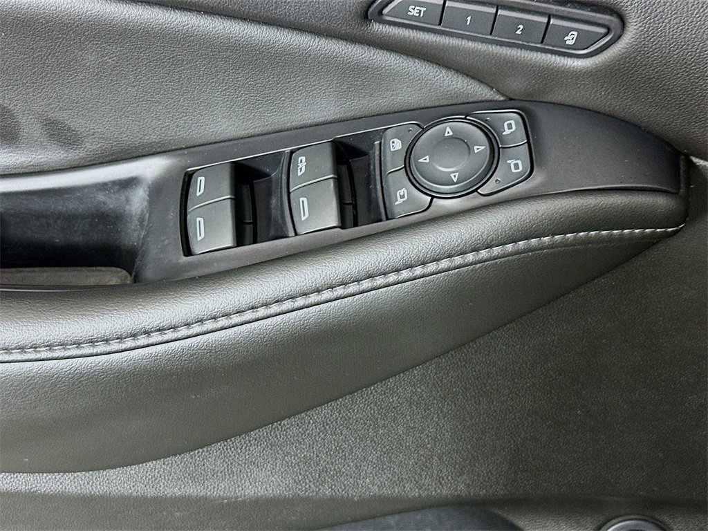 Used 2021 Buick Enclave Avenir w/ Avenir Technology Package image 18