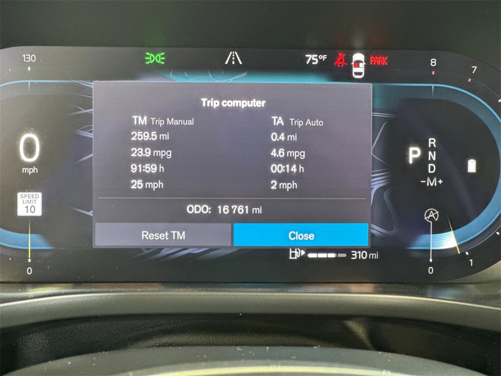 Certified 2023 Volvo XC60 B5 Ultimate w/ Climate Package image 27