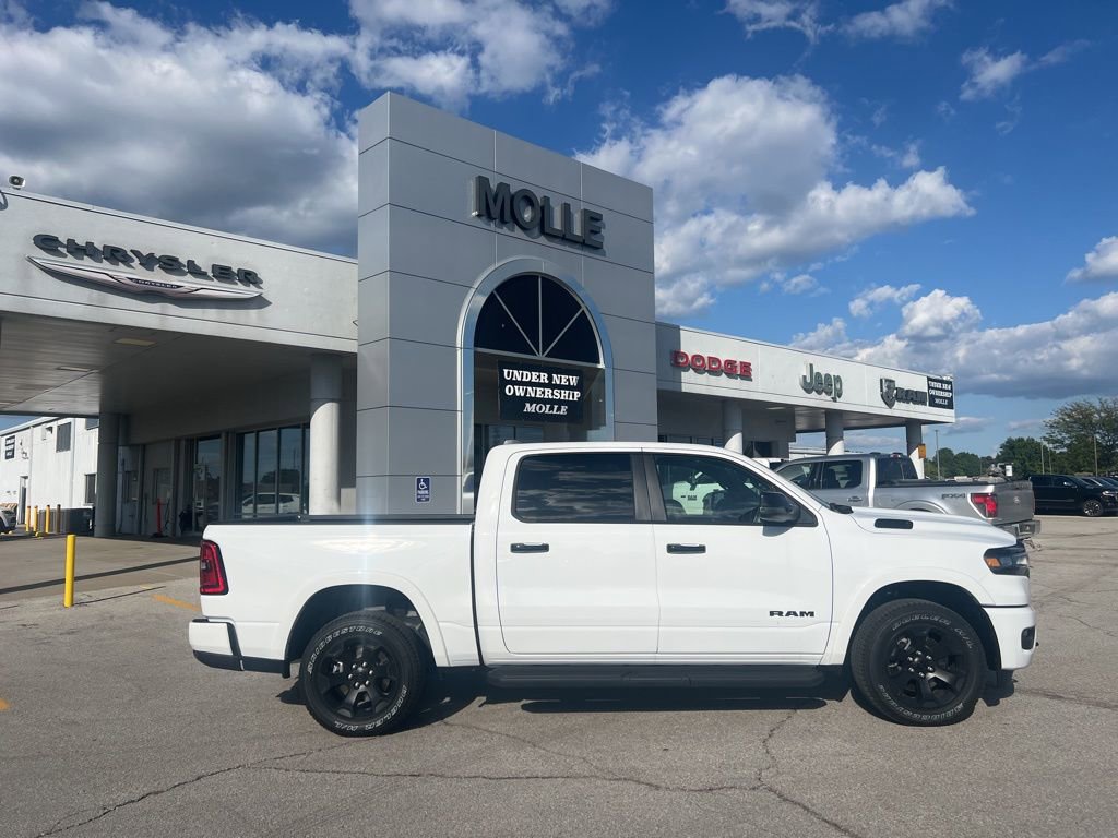 New 2026 RAM 1500 4x4 Crew Cab image 2