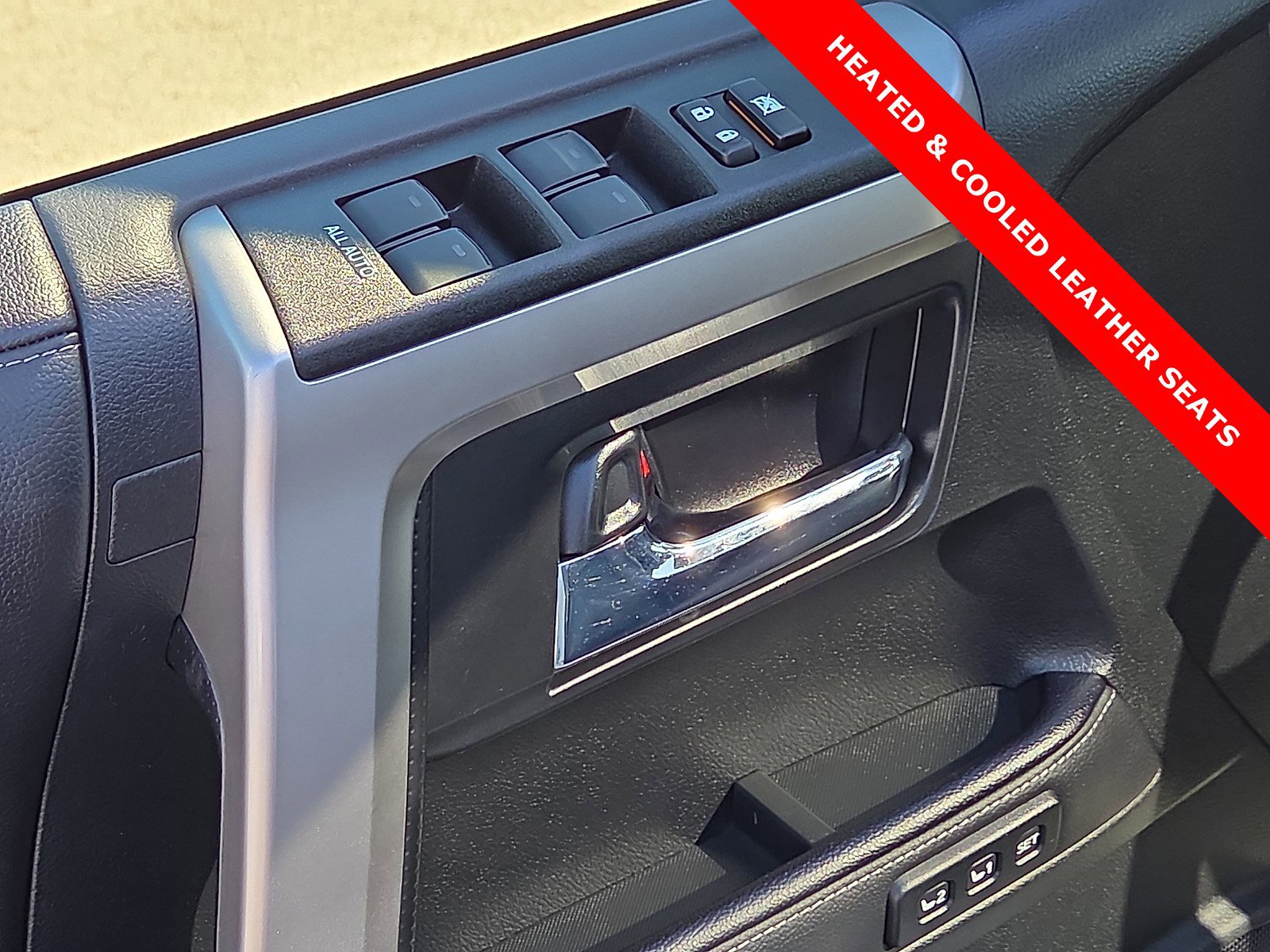 Used 2023 Toyota 4Runner Limited image 13