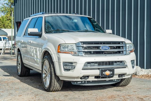 Used 2017 Ford Expedition Limited w/ Equipment Group 301A image 8