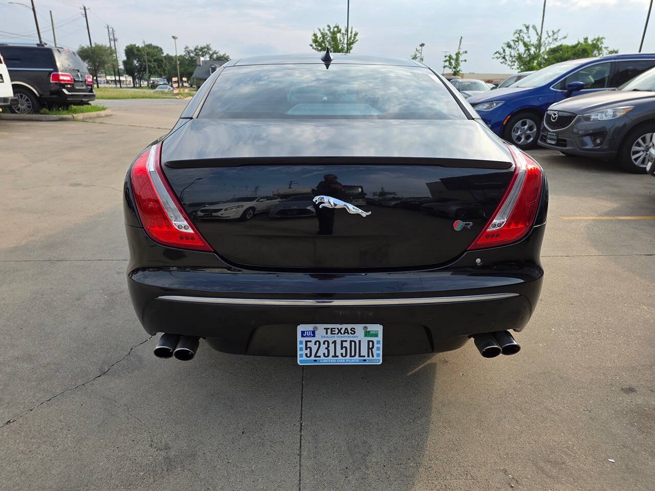 Used 2014 Jaguar XJ R LWB RWD image 6