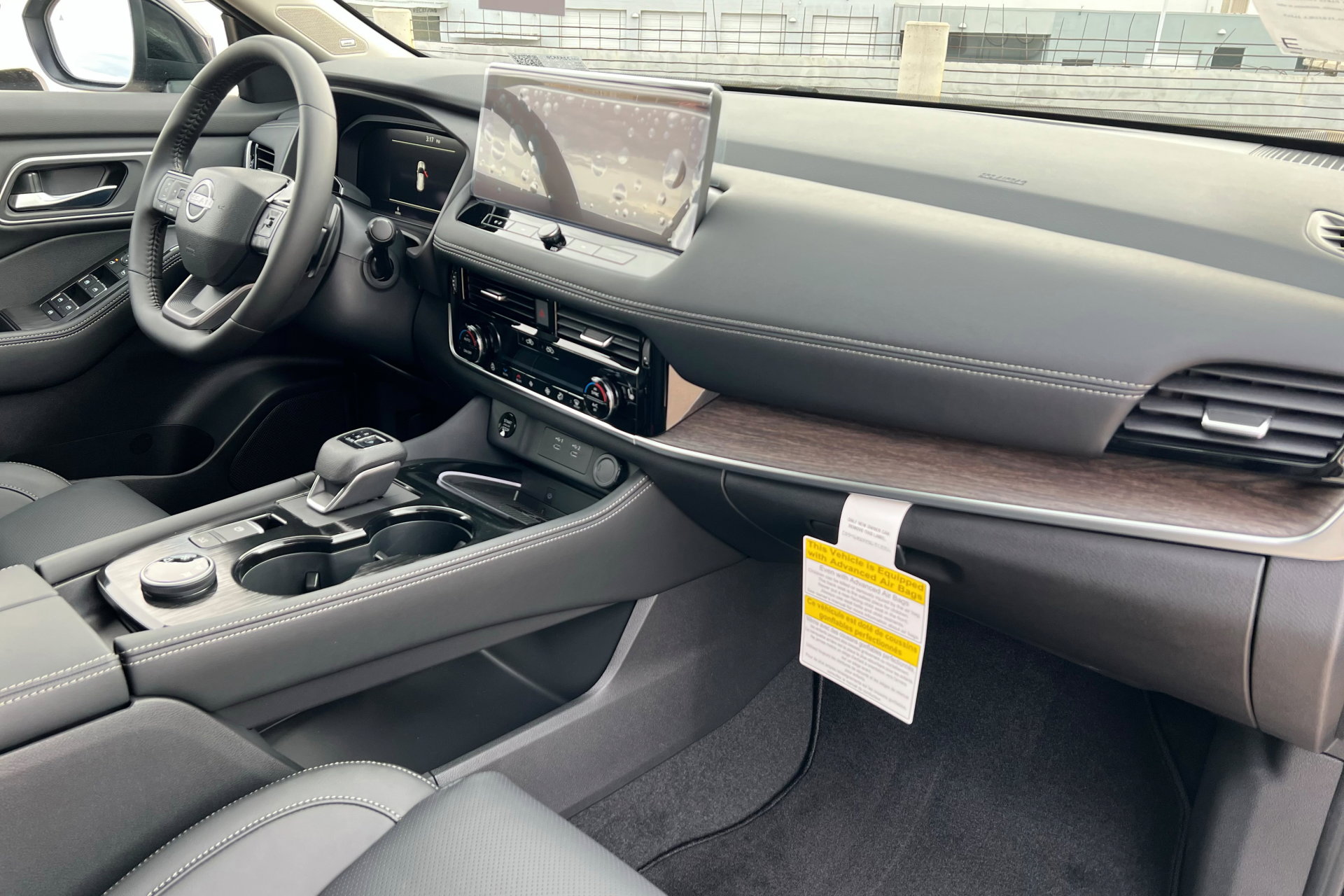 New 2026 Nissan Rogue Platinum image 24