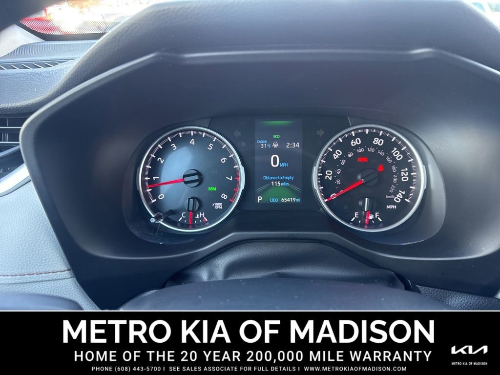 Used 2020 Toyota RAV4 XLE image 17