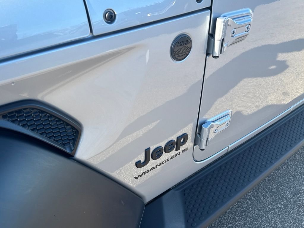 Used 2024 Jeep Wrangler Sport S image 44