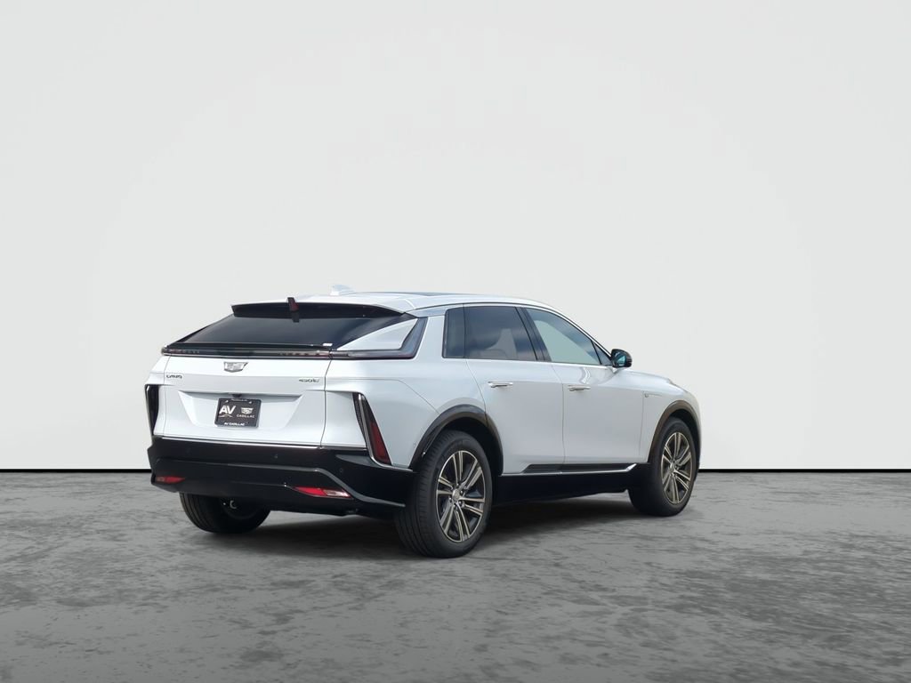 New 2026 Cadillac Lyriq Luxury RWD image 8