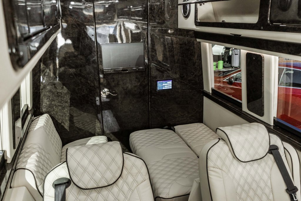 Used 2022 Mercedes-Benz Sprinter 3500 image 34