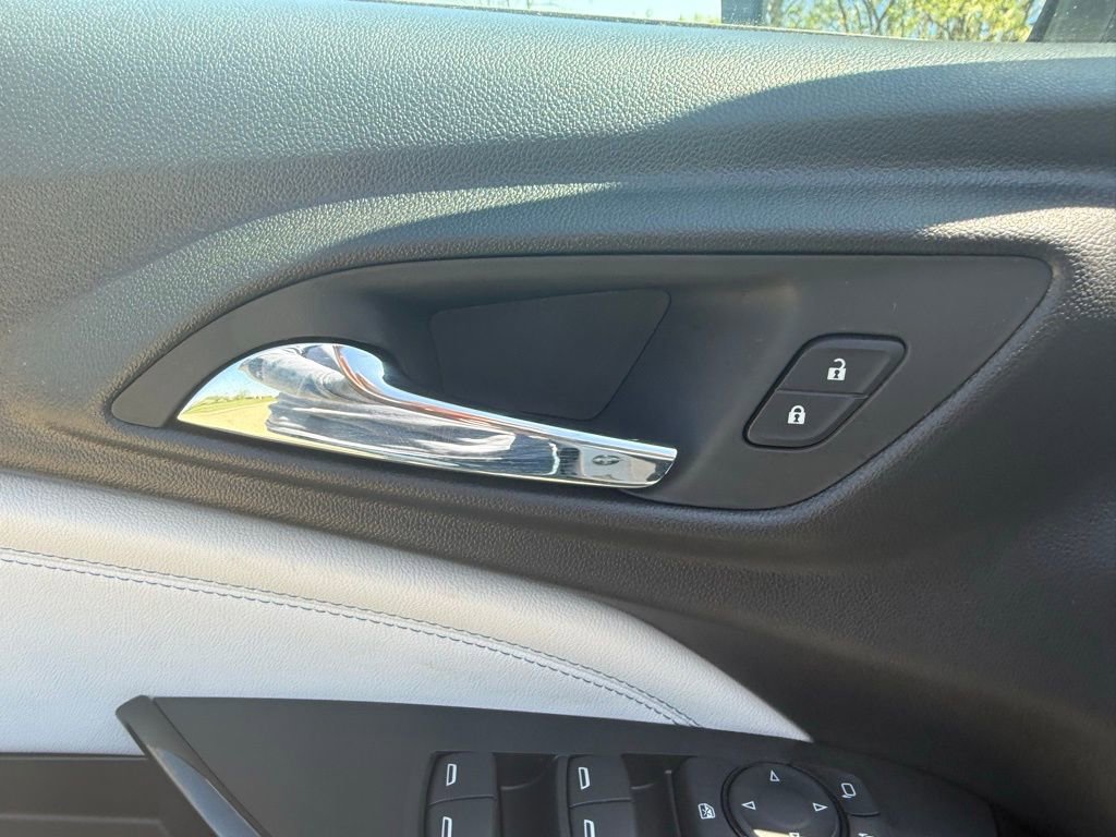 New 2026 Chevrolet Trax LT FWD image 25