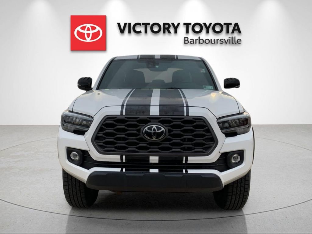 Used 2022 Toyota Tacoma TRD Off-Road w/ Technology Package image 8