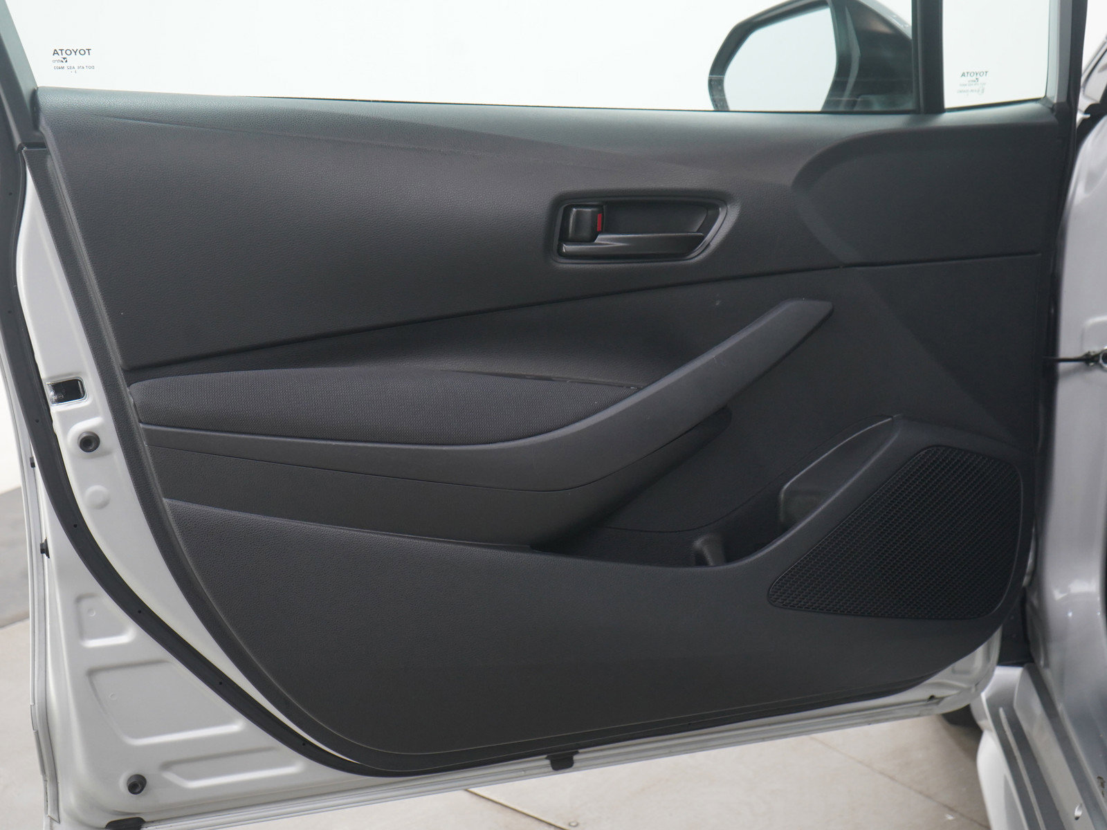 Used 2024 Toyota Corolla LE image 17