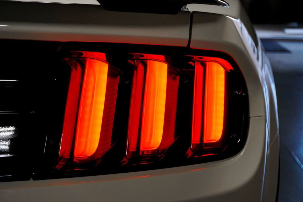 Used 2020 Ford Mustang Shelby GT350 w/ Technology Package image 86