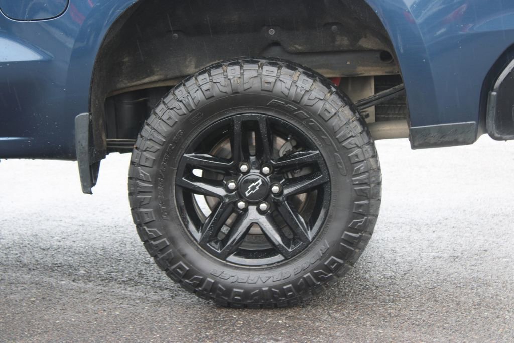 Used 2022 Chevrolet Silverado 1500 LT Trail Boss AWD/4WD image 17