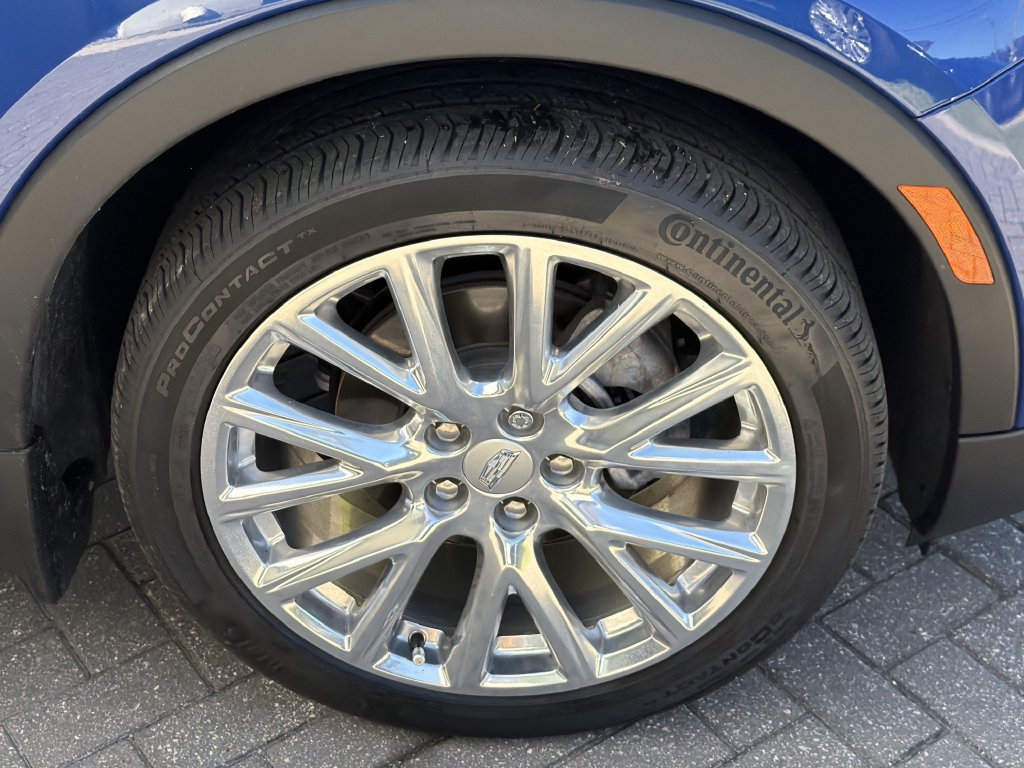 Certified 2023 Cadillac XT4 Premium Luxury FWD image 9
