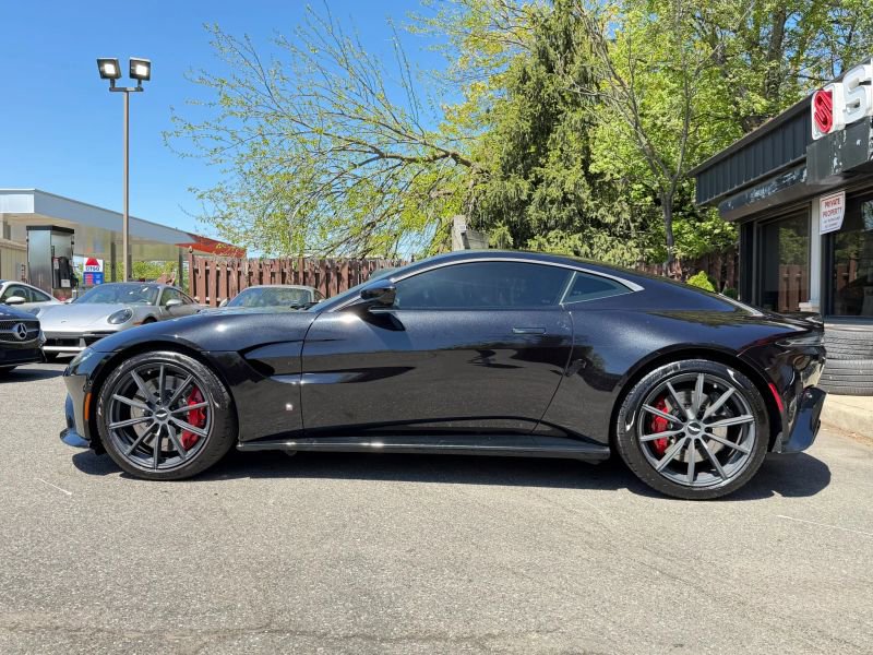 Used 2020 Aston Martin V8 Vantage Coupe RWD image 9