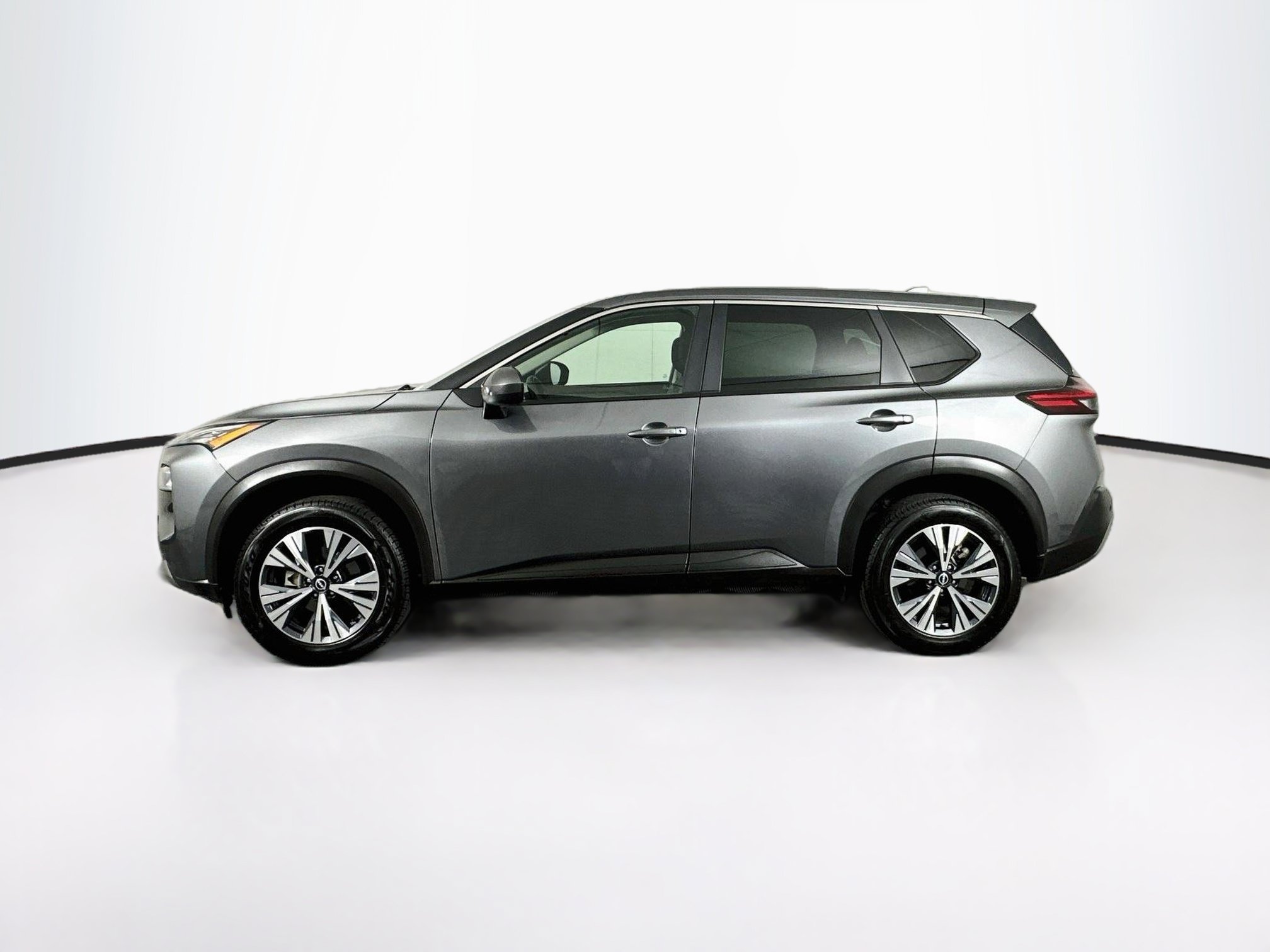Used 2023 Nissan Rogue SV AWD/4WD image 4