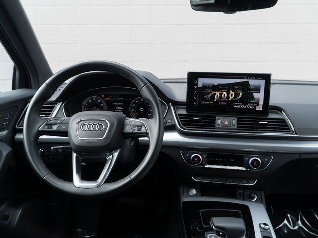 Certified 2025 Audi Q5 2.0T Premium w/ Convenience Plus Package image 22