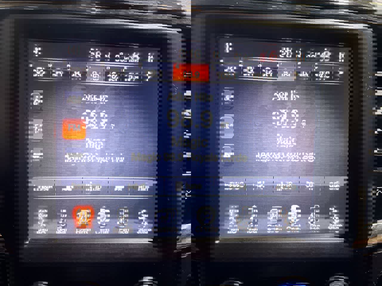 Used 2015 RAM 1500 Sport w/ Sport Premium Group image 17