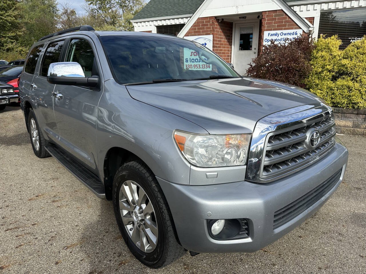 Used 2013 Toyota Sequoia Limited AWD/4WD image 9