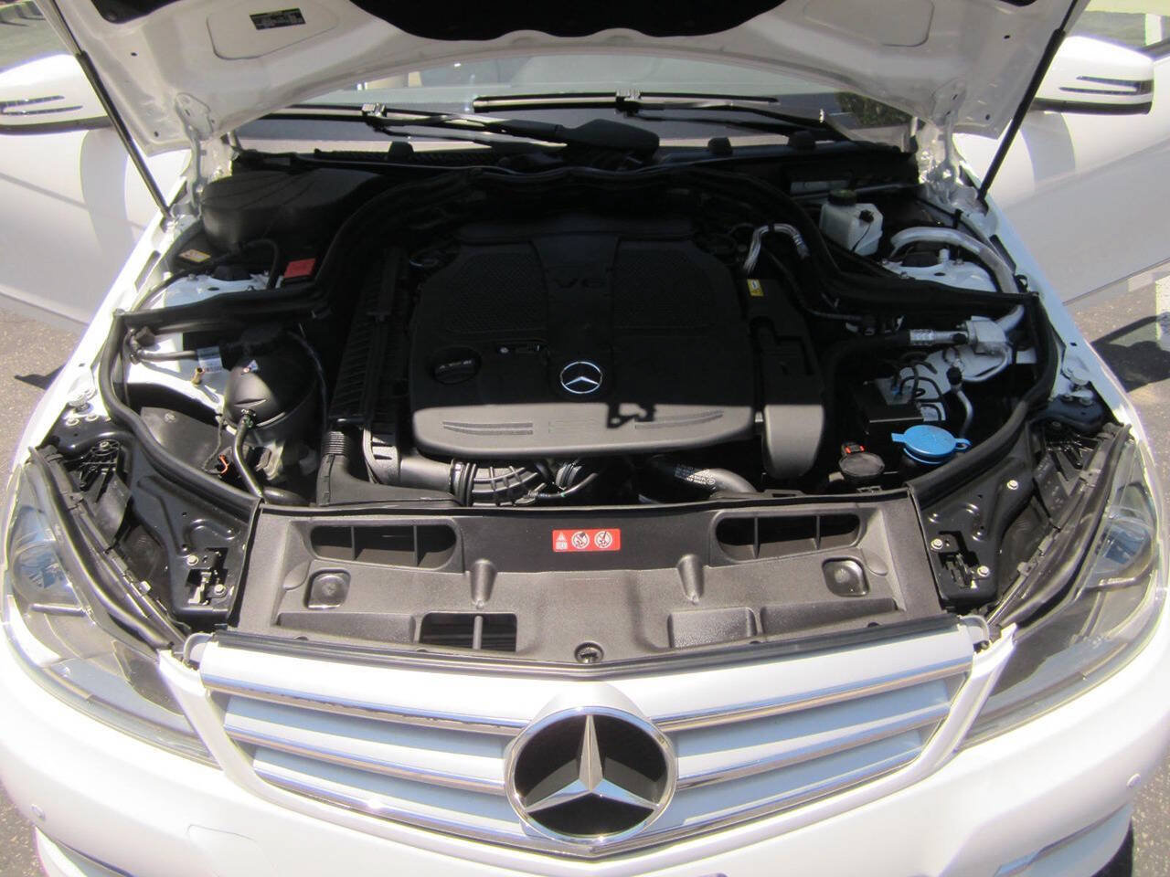 Used 2013 Mercedes-Benz C 300 4MATIC Sedan image 14