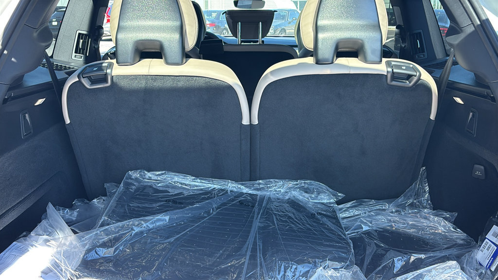 New 2027 Volvo XC90 B6 Ultra AWD/4WD image 30
