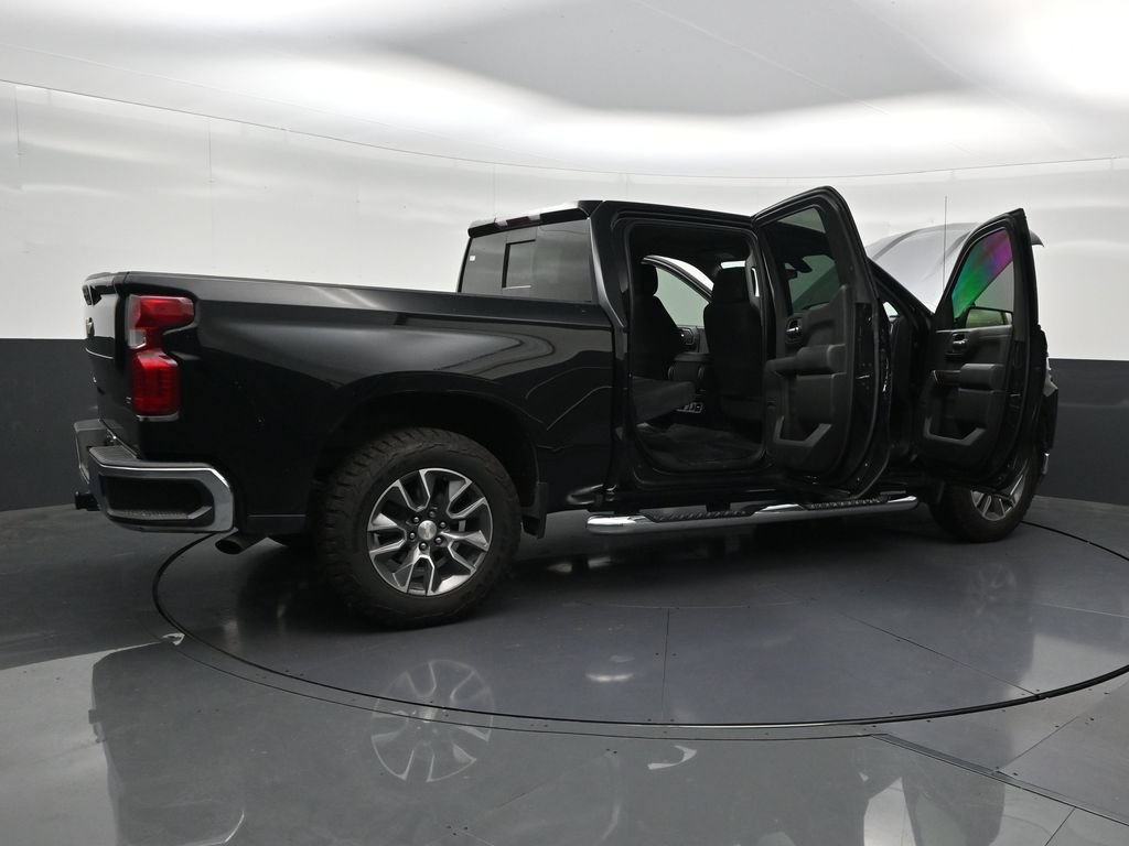 Used 2022 Chevrolet Silverado 1500 LT w/ Convenience Package II RWD image 32