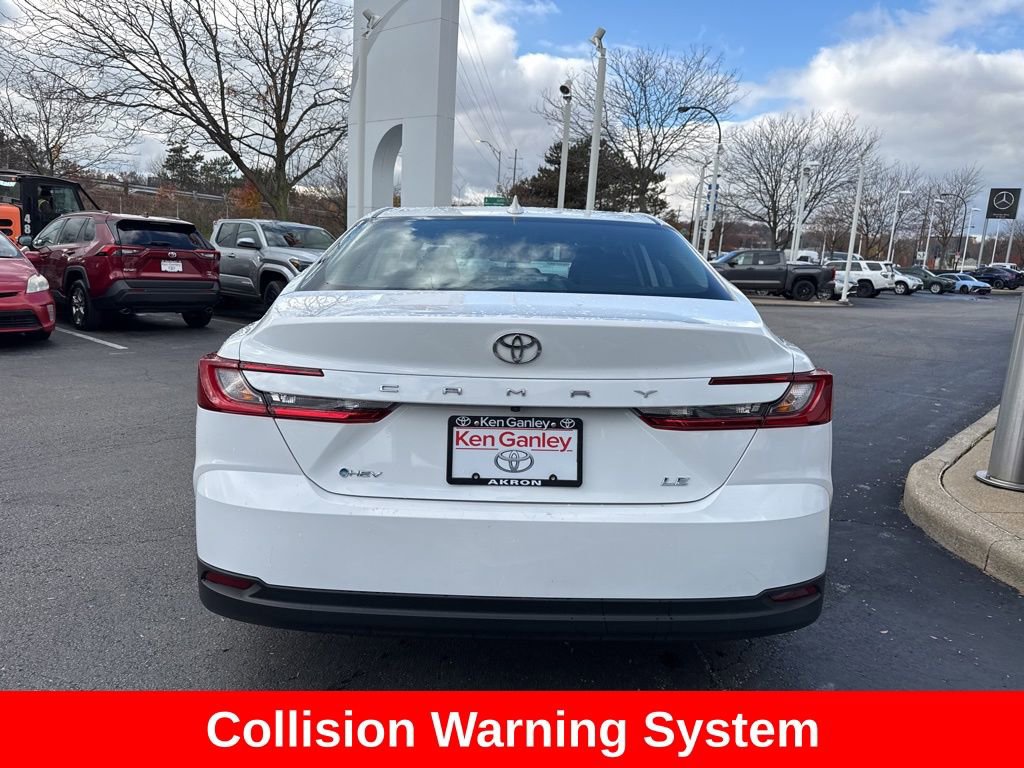 Used 2025 Toyota Camry LE image 5