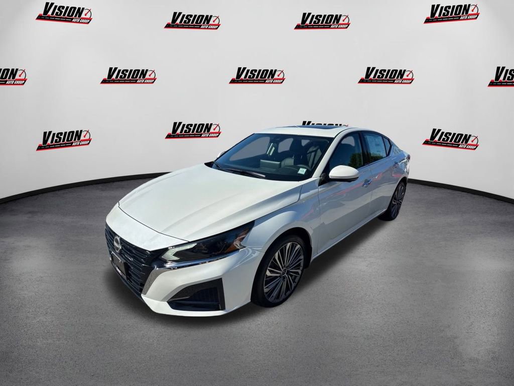 New 2025 Nissan Altima 2.5 SL image 1