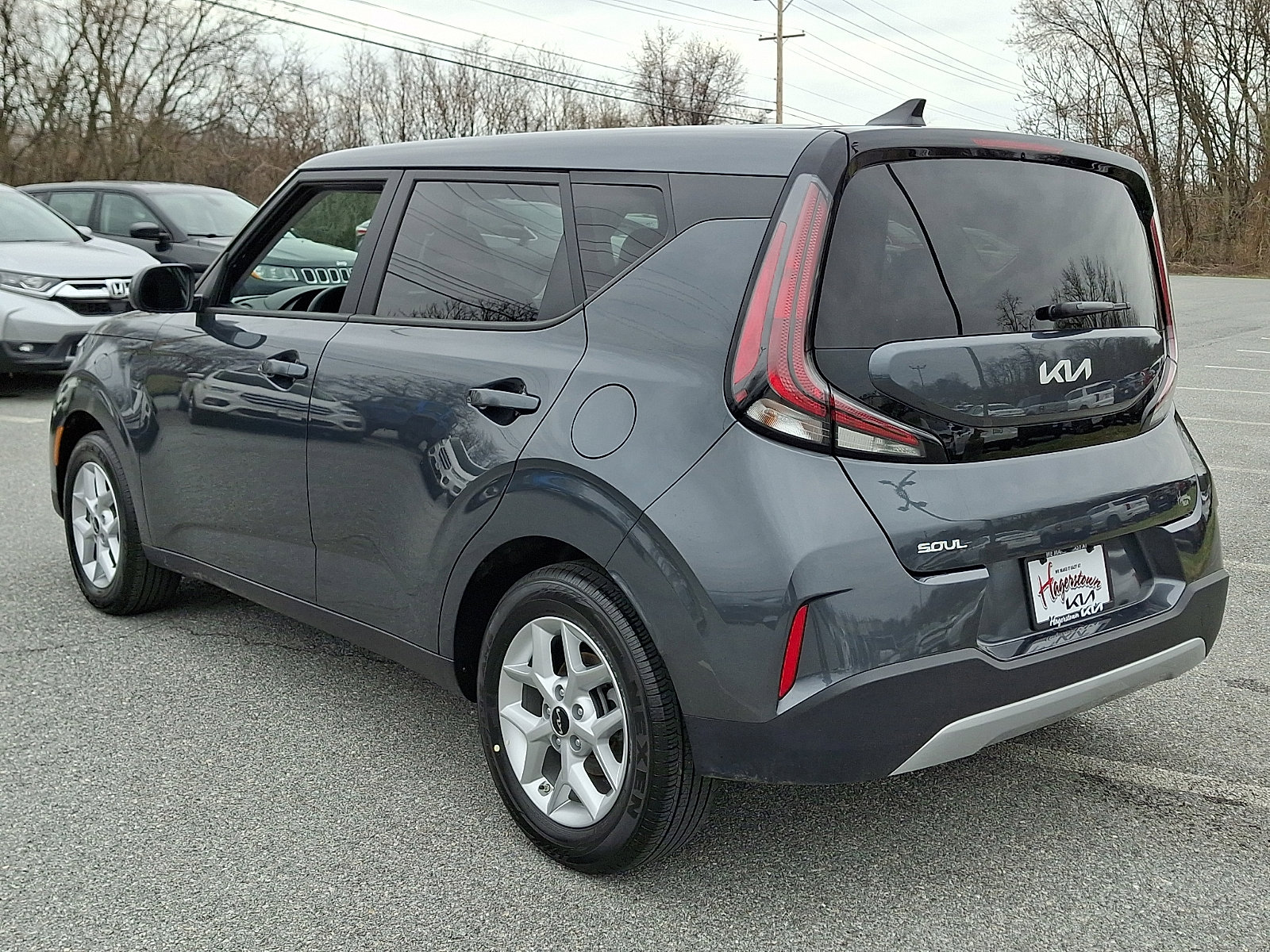 Used 2025 Kia Soul LX w/ LX Technology Package image 4