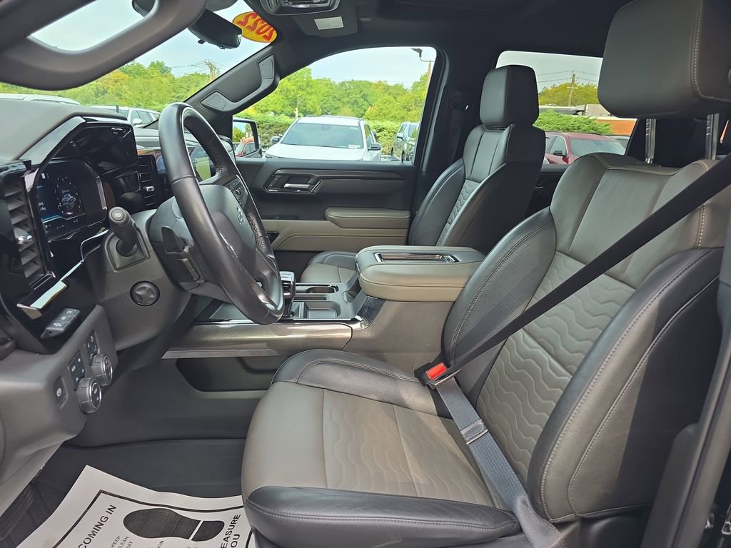 Used 2022 Chevrolet Silverado 1500 ZR2 w/ Technology Package image 19