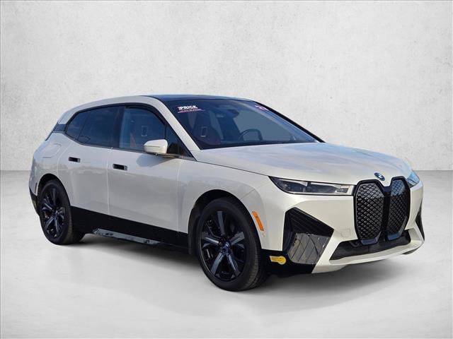 Used 2023 BMW iX xDrive50 w/ Ultimate Package image 3