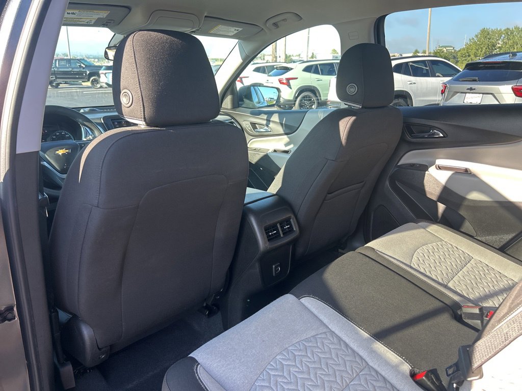 Used 2022 Chevrolet Equinox LS image 41