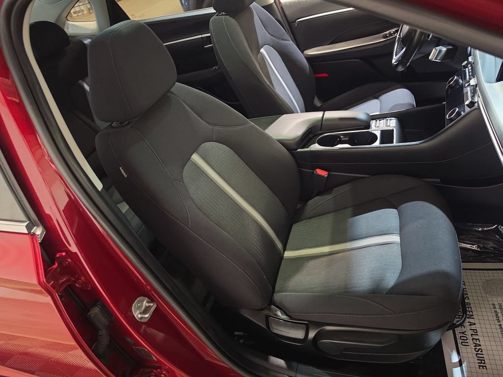 Used 2024 Hyundai Sonata SEL w/ Convenience Package FWD image 26