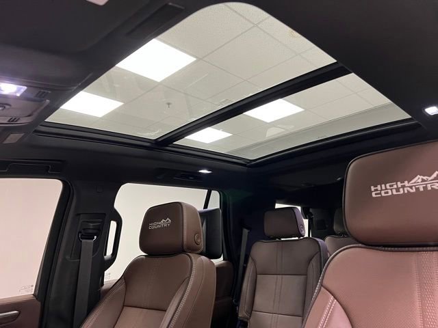 Used 2025 Chevrolet Tahoe High Country AWD/4WD image 42