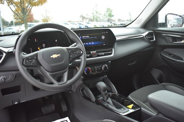 Used 2025 Chevrolet TrailBlazer LT image 18