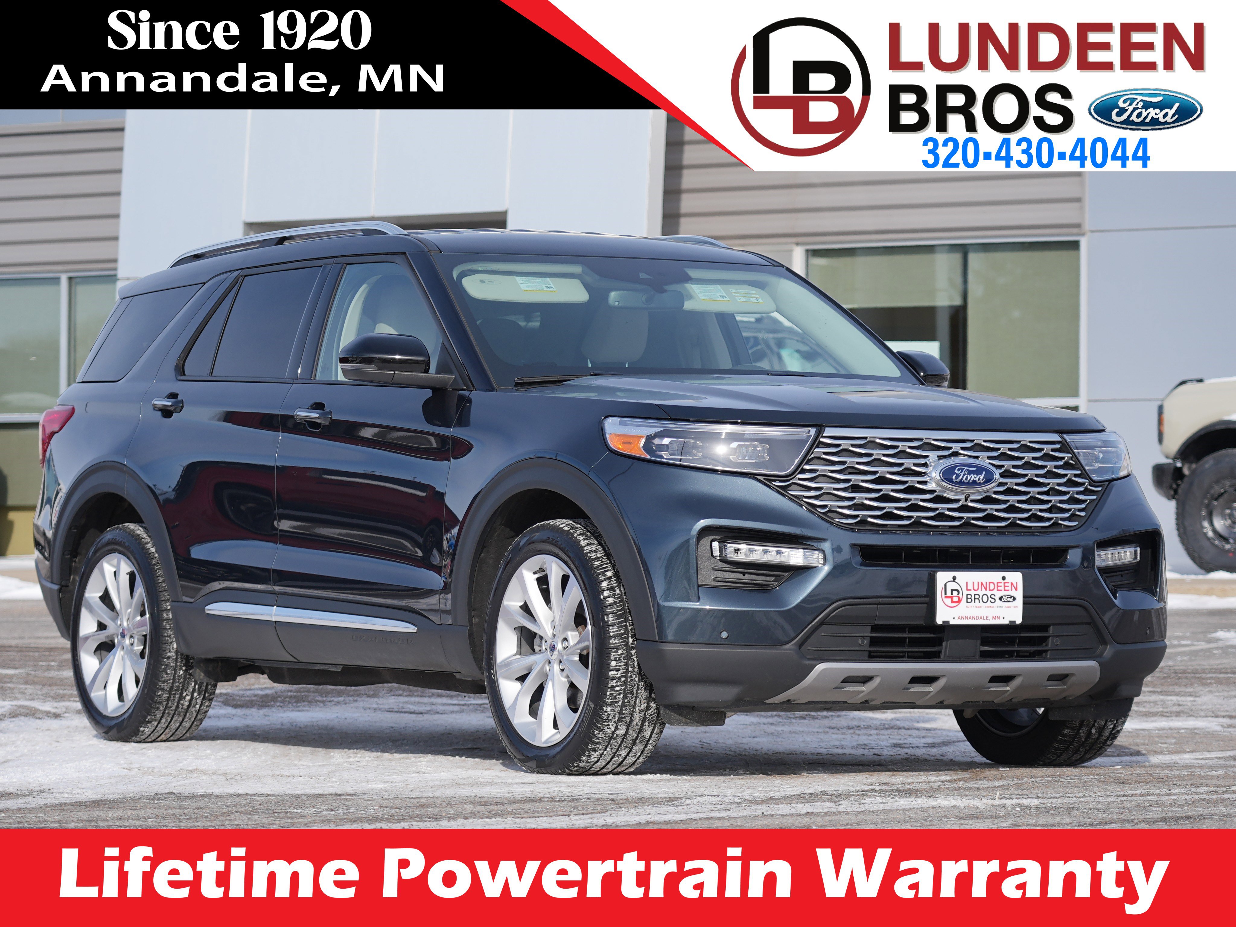 Used 2023 Ford Explorer Platinum w/ Class IV Trailer Tow Package image 1