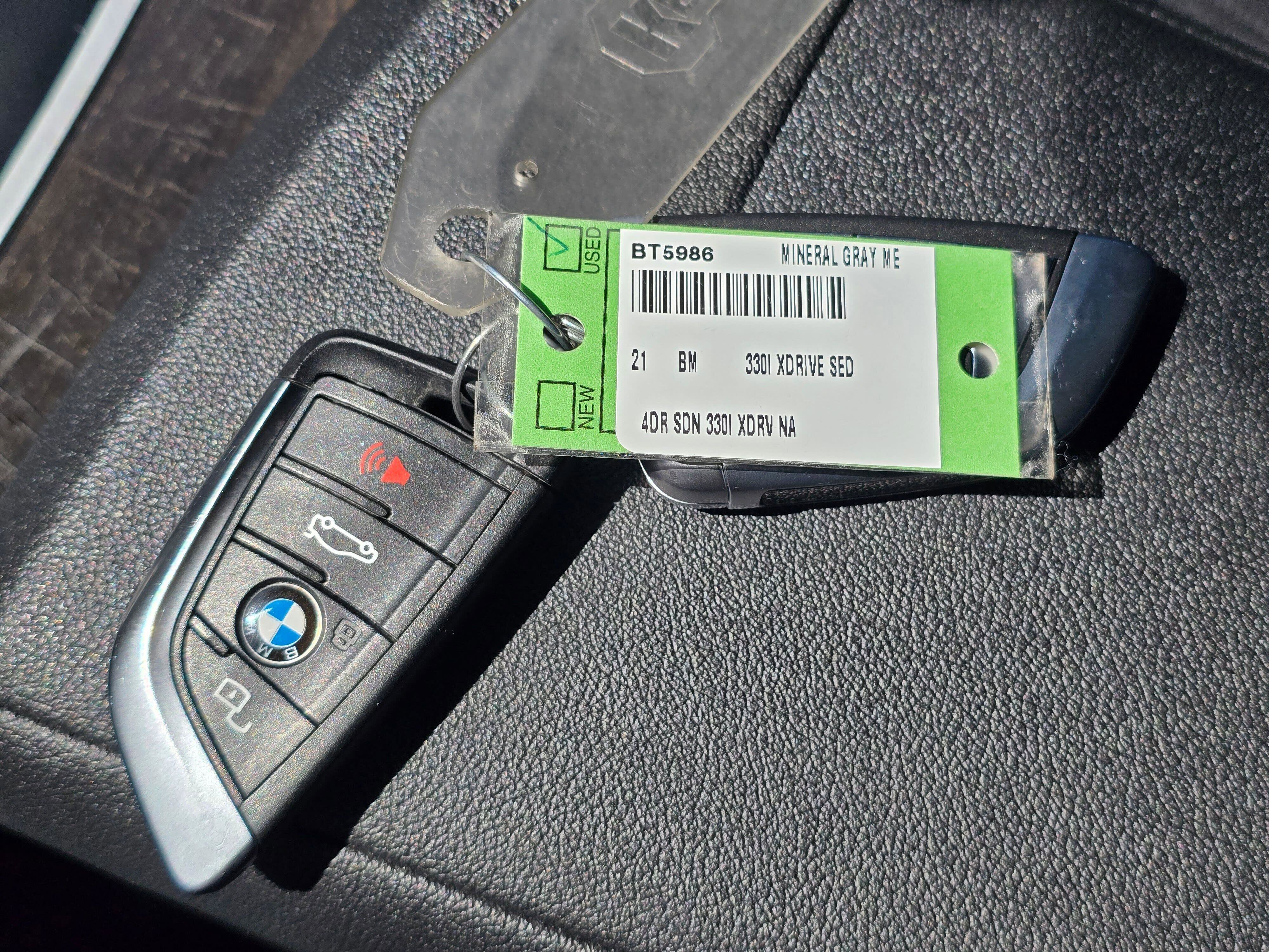 Used 2021 BMW 330i xDrive Sedan w/ Convenience Package image 32