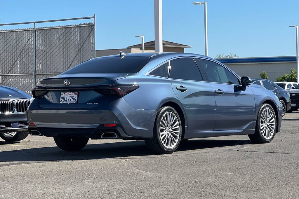 Certified 2022 Toyota Avalon Limited w/ Advanced Safety Package image 5